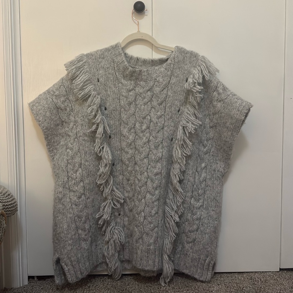 Aerie NWT Cable Knit Fringe Poncho Sweater in Grey, Size M